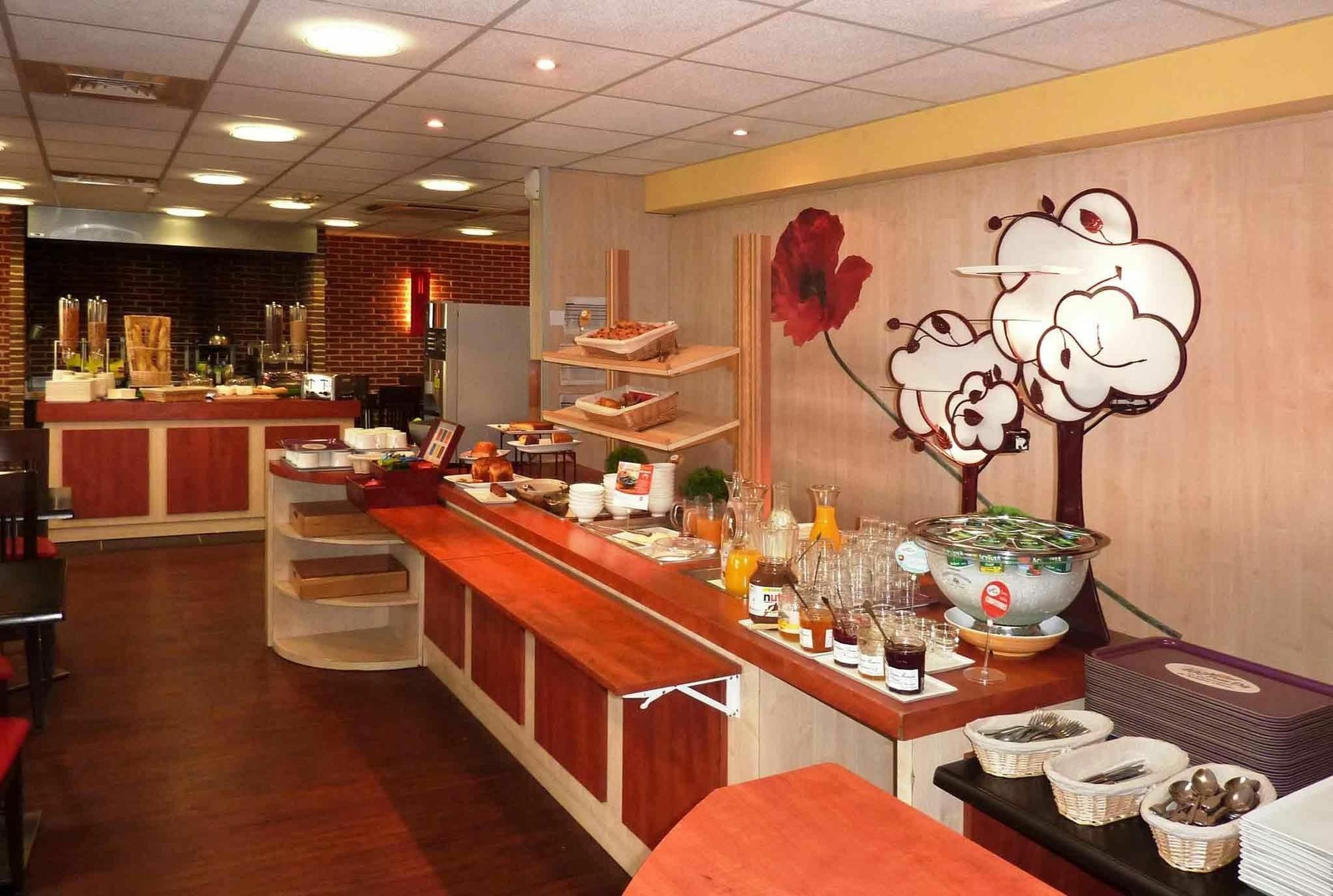 Hotel Ibis Laon Exterior foto